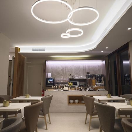 Albergo Grappolo D'Oro モンテベッルーナ エクステリア 写真