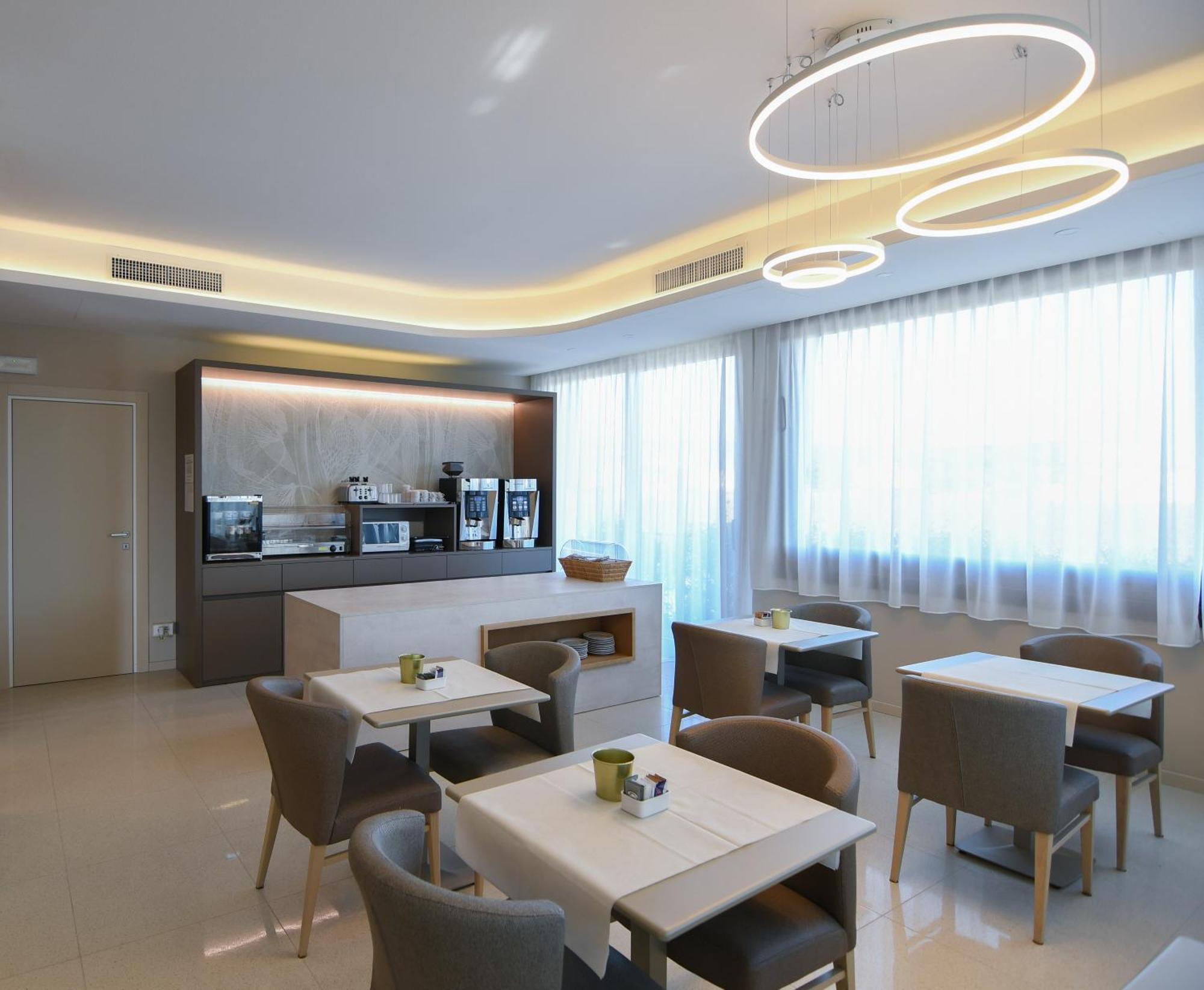 Albergo Grappolo D'Oro モンテベッルーナ エクステリア 写真