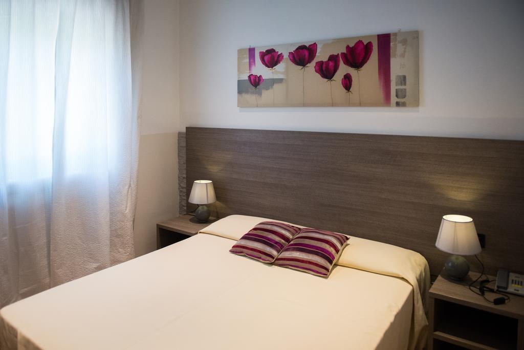 Albergo Grappolo D'Oro モンテベッルーナ エクステリア 写真
