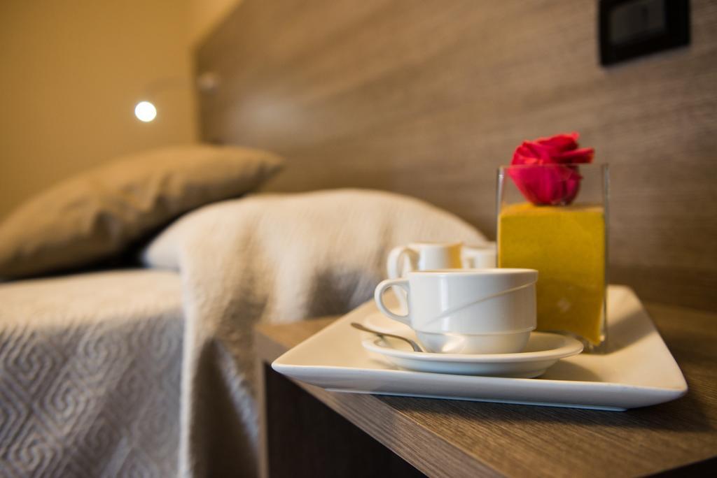 Albergo Grappolo D'Oro モンテベッルーナ エクステリア 写真